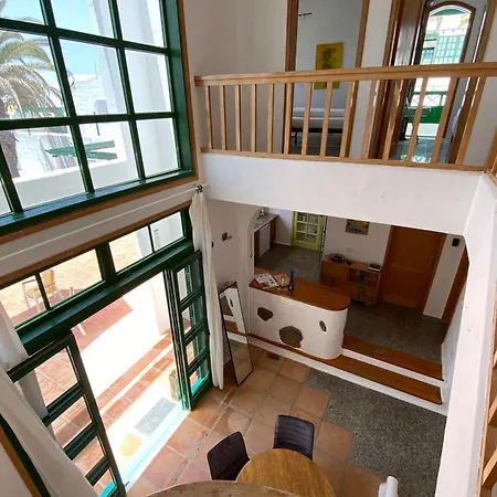 House In First Line Of The Beach Terraces Close To Surf And Shops Casa de Férias Teguise (Lanzarote)